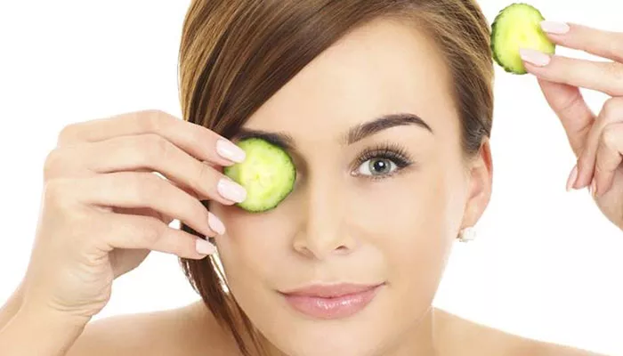 Deal with Dark Circles in 10 easy ways!